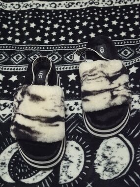 UGG Disco Plush Slides